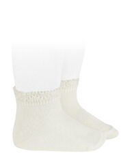 calcetines-cortos-bolillo-calado-nata